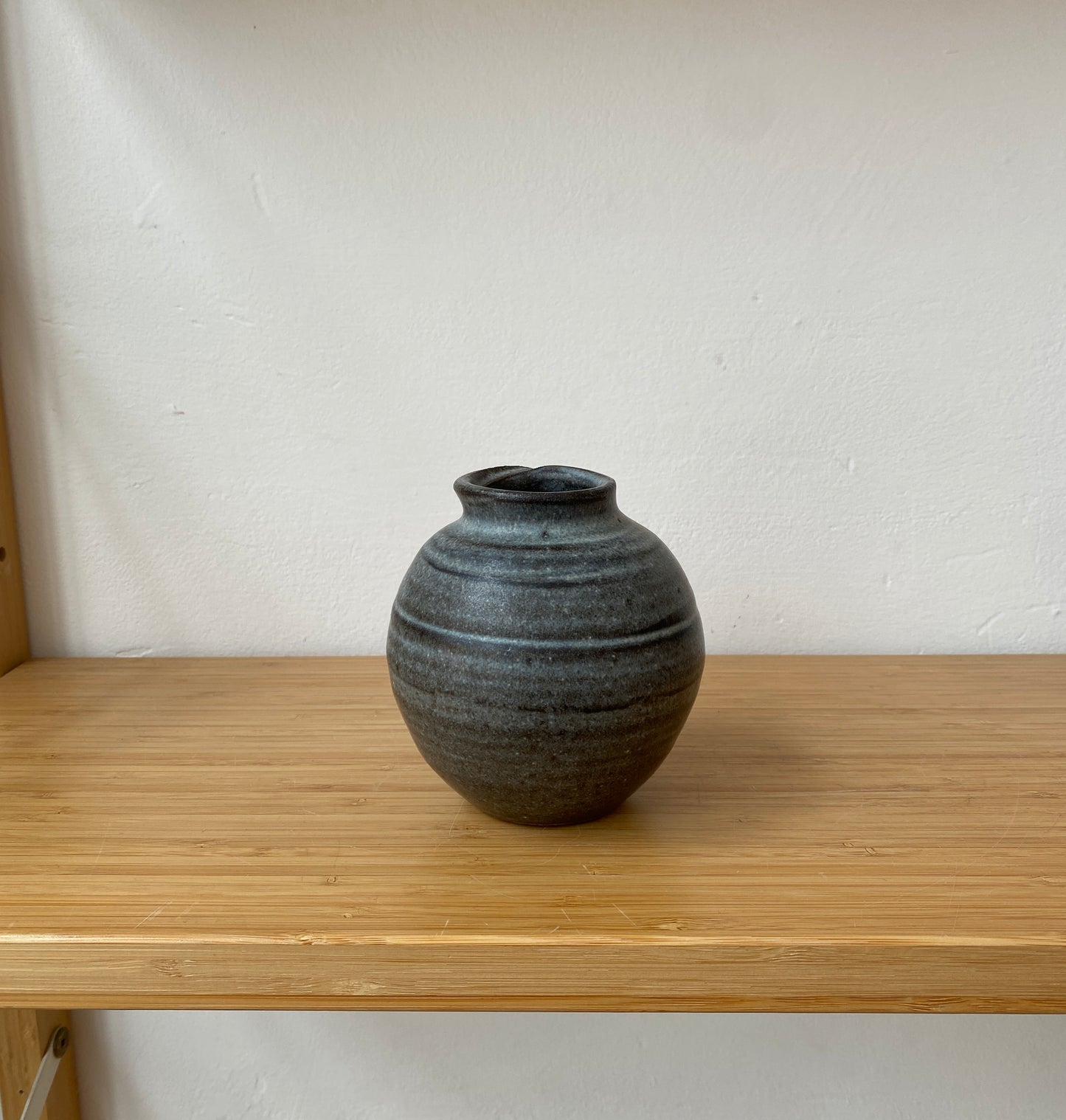 Round Vase