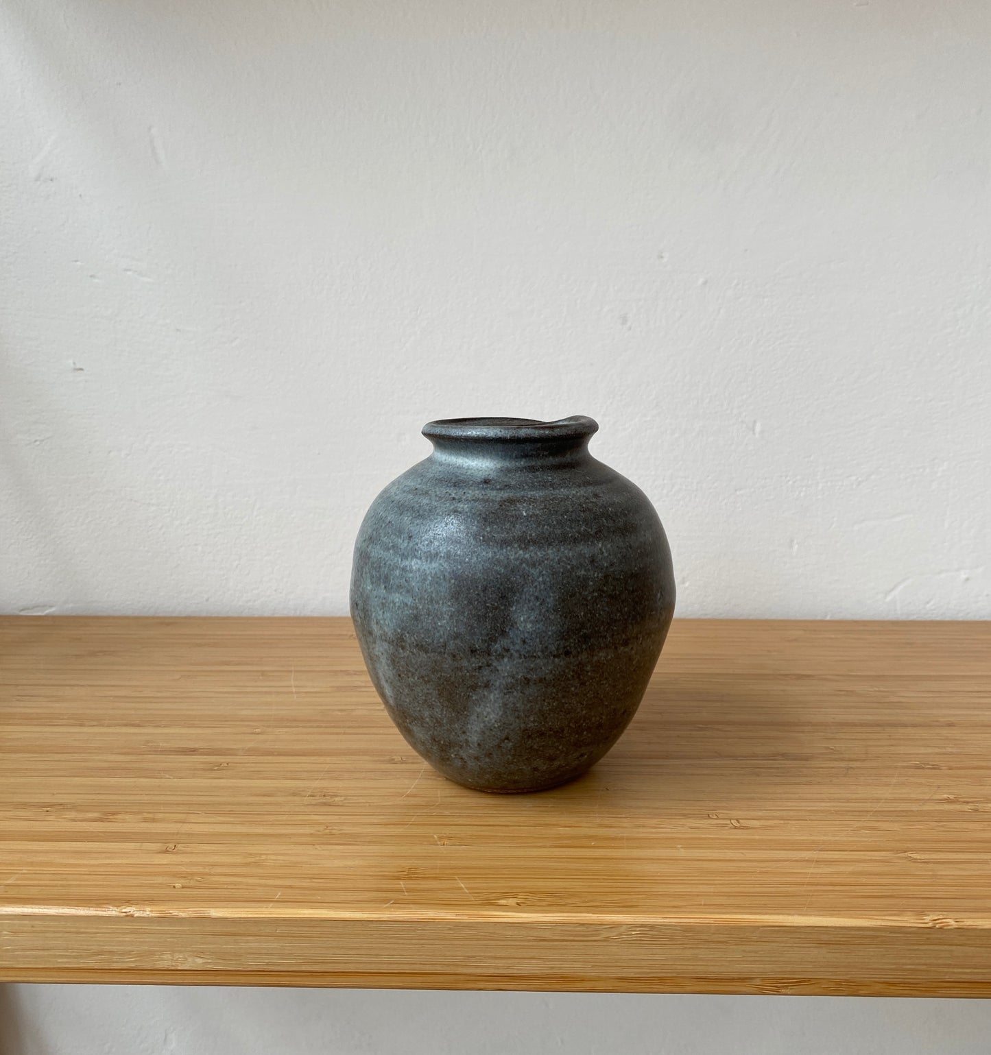 Round Vase