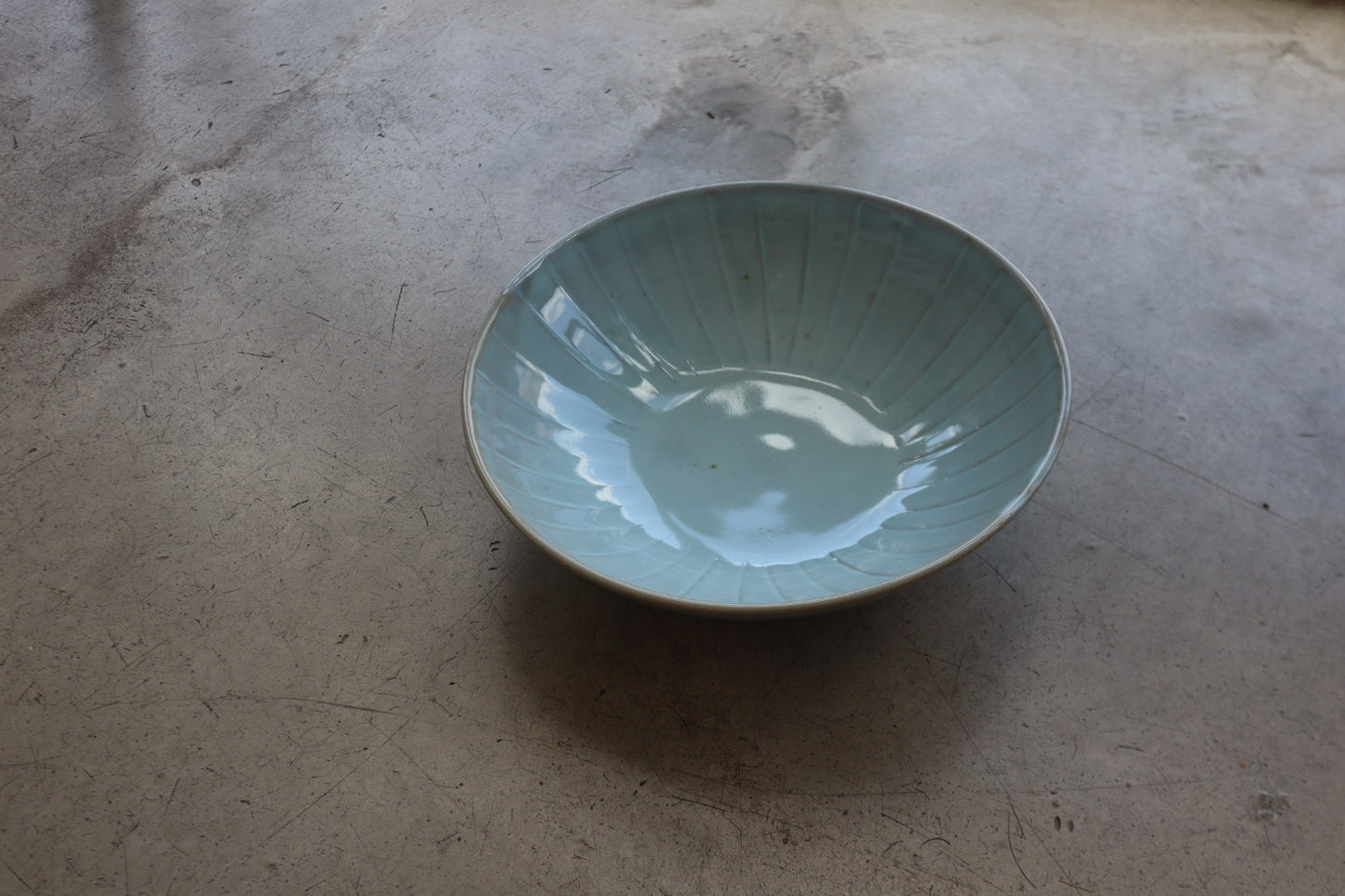 Faceted Serving Bowl