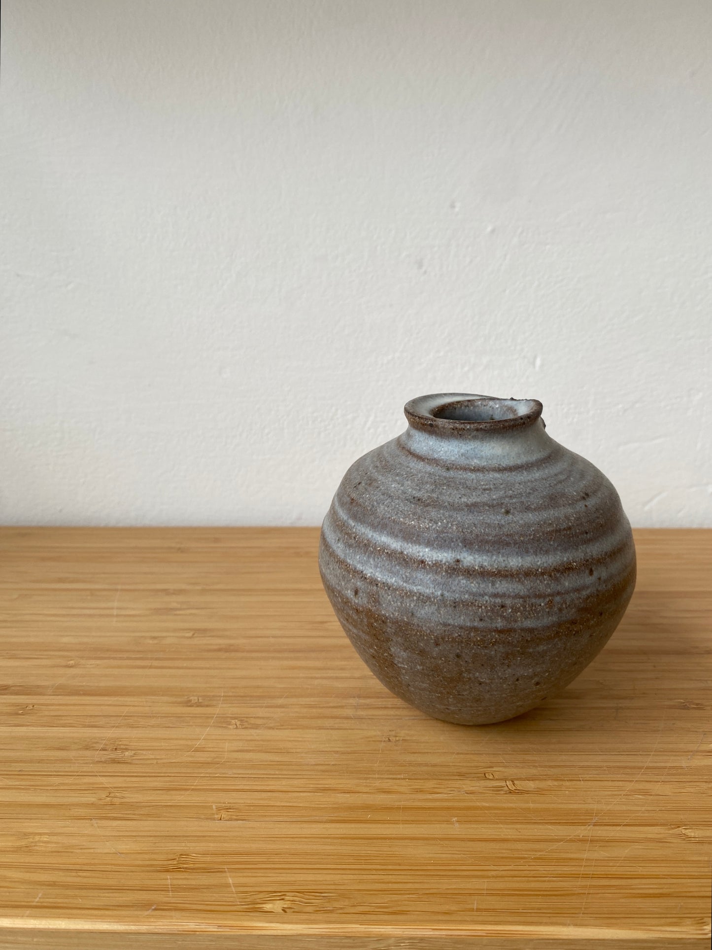 Round Vase