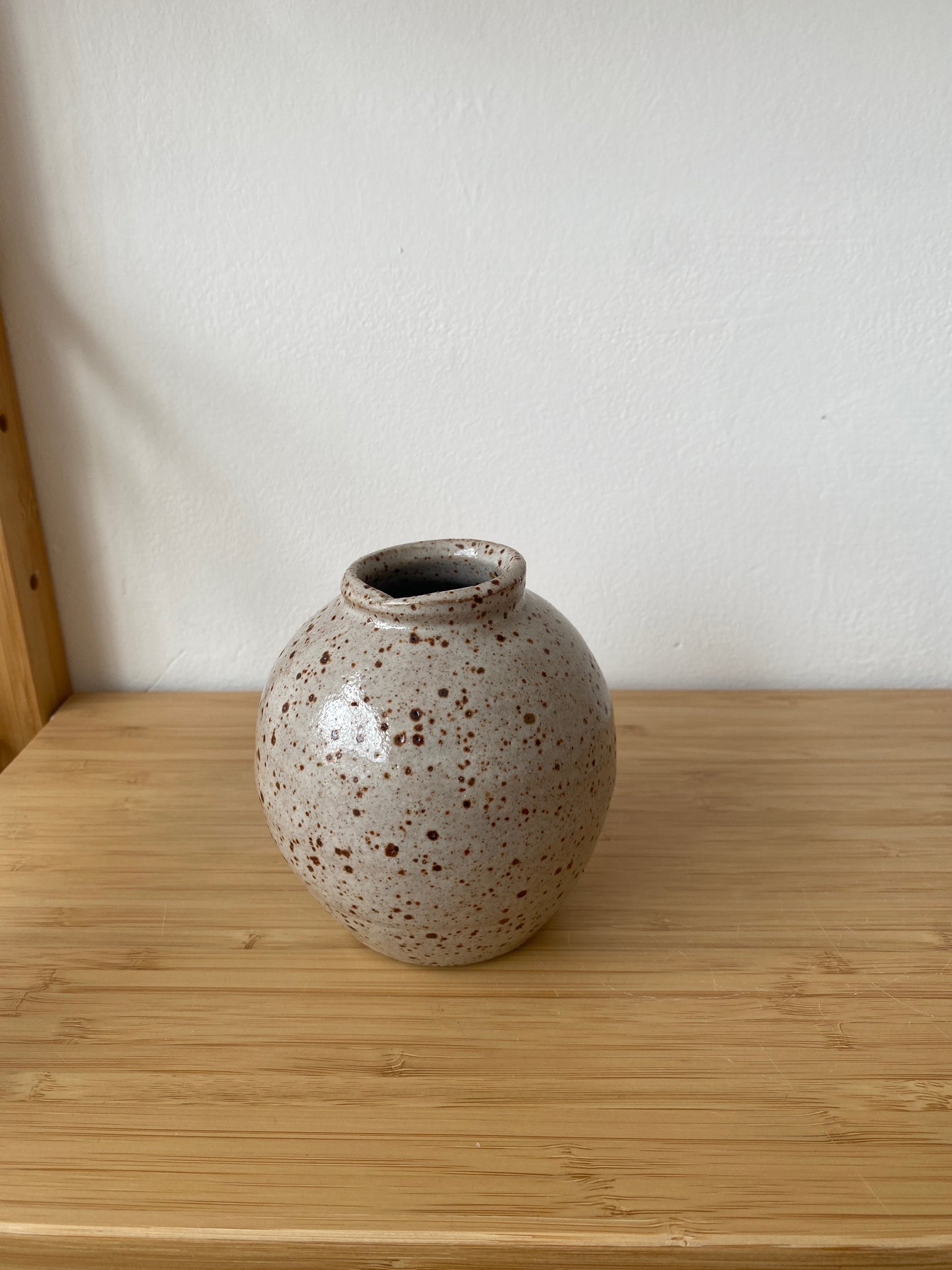 Round Vase