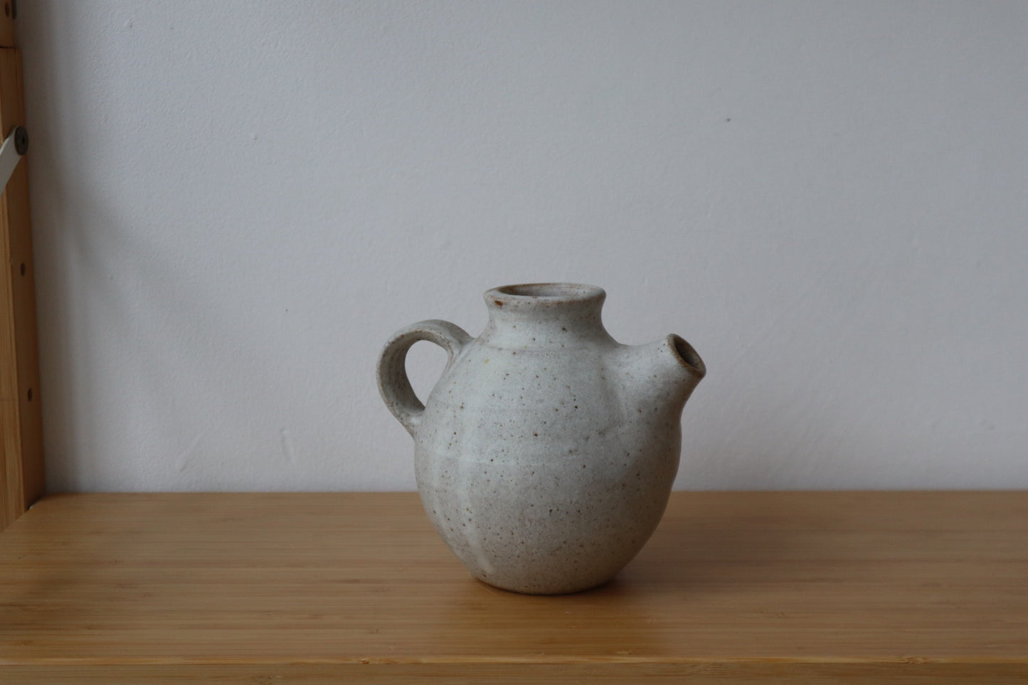 White & Blue Oil Pourers