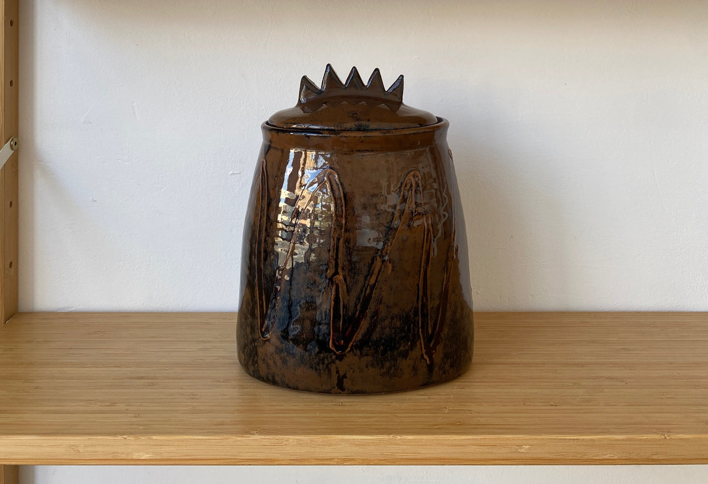 Large Crown Jar