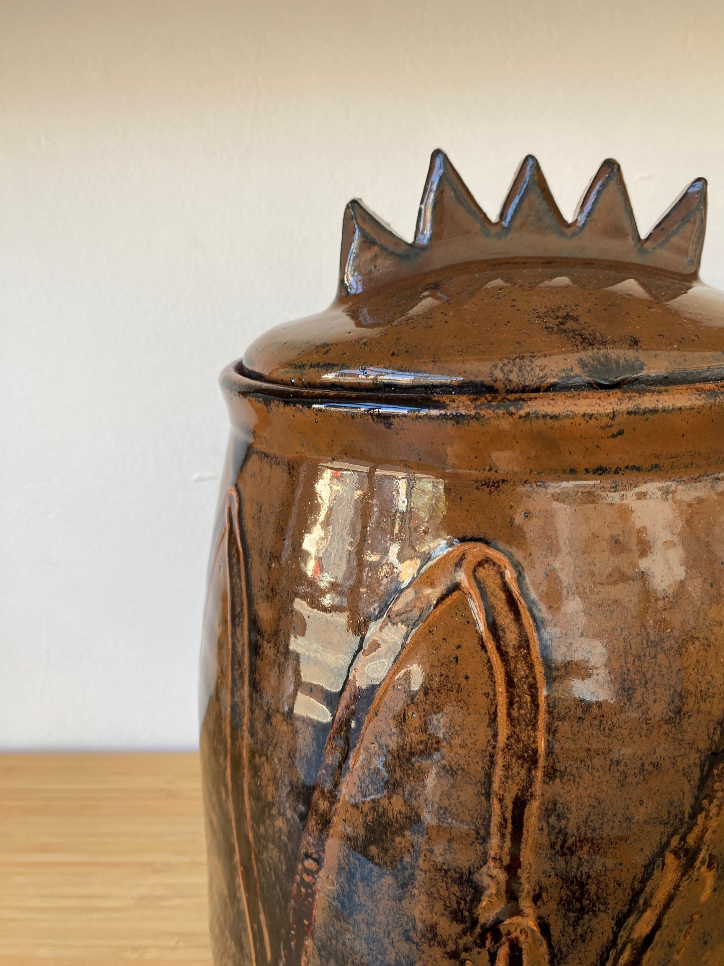 Large Crown Jar