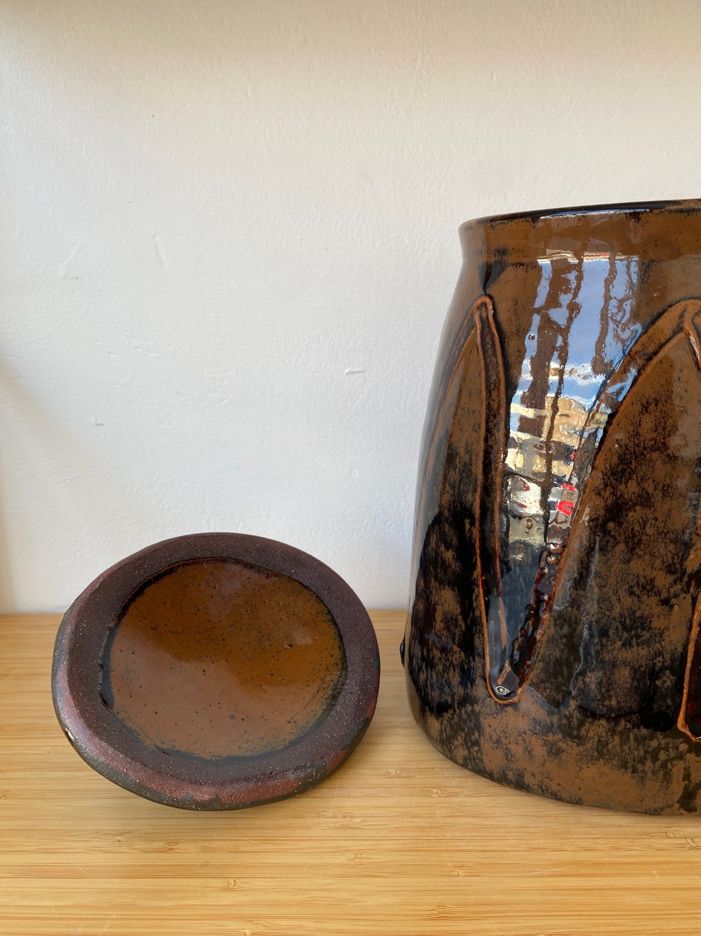 Large Crown Jar
